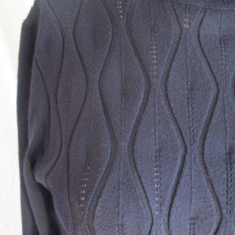 💖Estrna Jane Patterned TurtleNeck - Picture 2 of 3